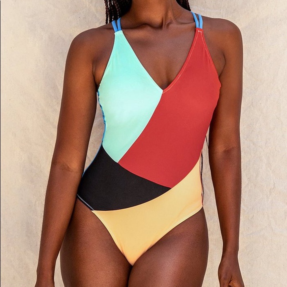 NEW Color Block V-Neck One-Piece Swimsuit